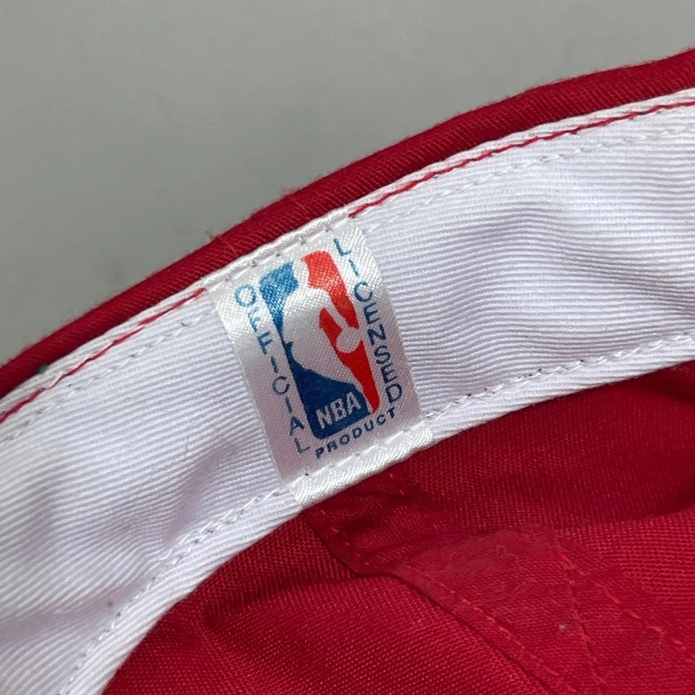 Vintage Chicago Bulls‎ Hat Cap NBA Sports Specialties Youth Kids Red Black